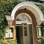 The Saracen\'S Head